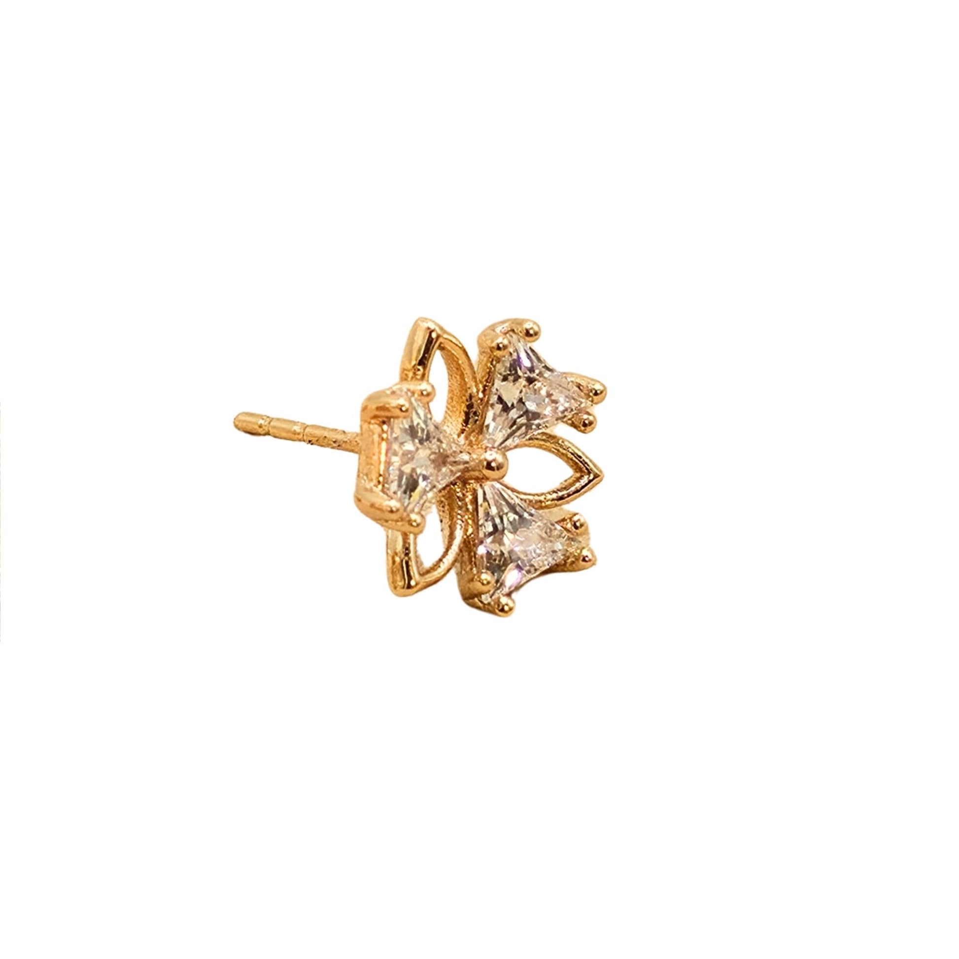 A close-up picture of one of a pair of gold plated stud earrings in a sweet clover design featuring cubic zirconia from the jewellery 4 Elegance on a white background.
